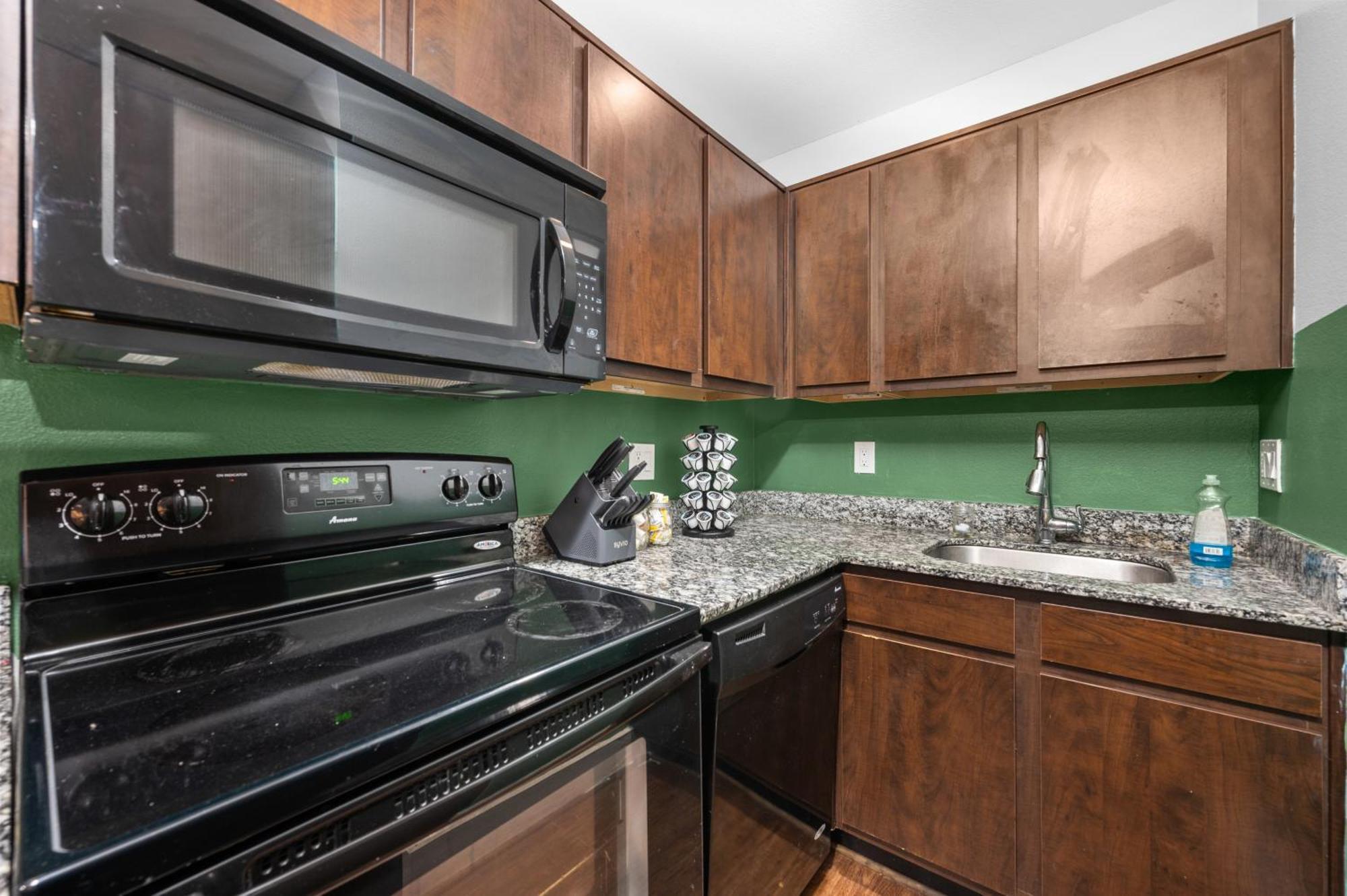 Apartment Modern Quirky Near Medical Center